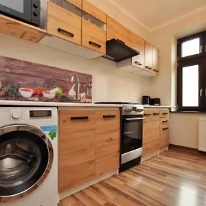 https://stylowy-2-pokojowy-apartament-5-min-od-rynku.hotelswroclaw.com